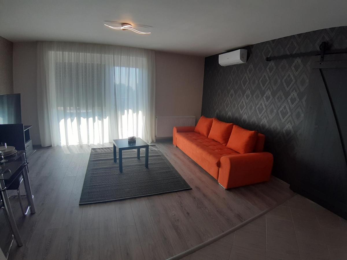 Profi Keco Apartman Balatonalmádi Exteriér fotografie